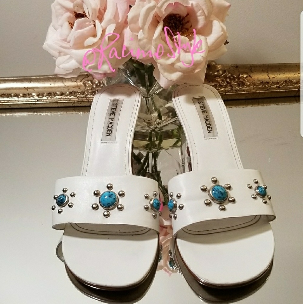 Steve Madden, White Leather open toe mules, SZ: 9
